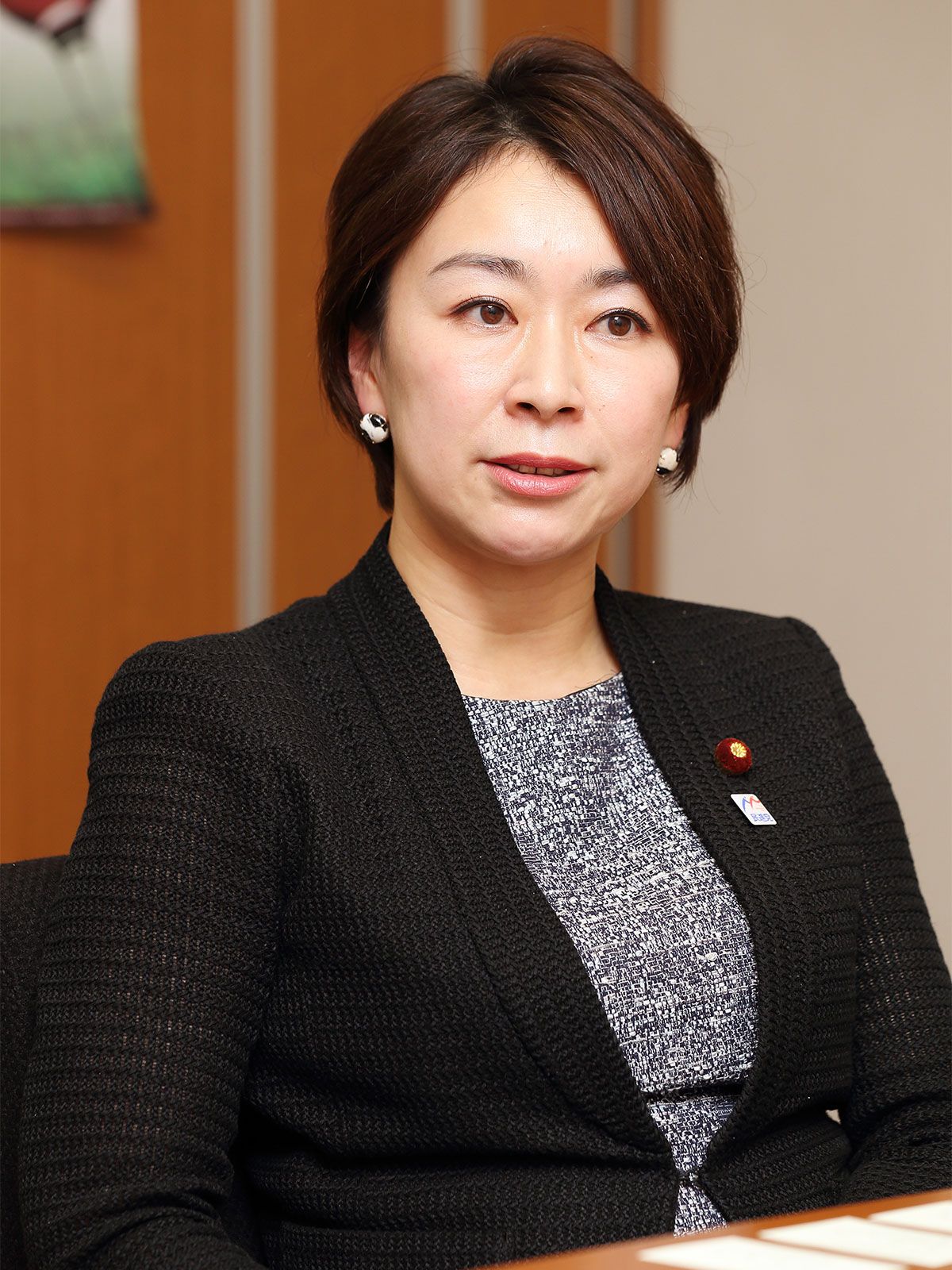 週刊文春の報道について会見で語る山尾志桜里氏