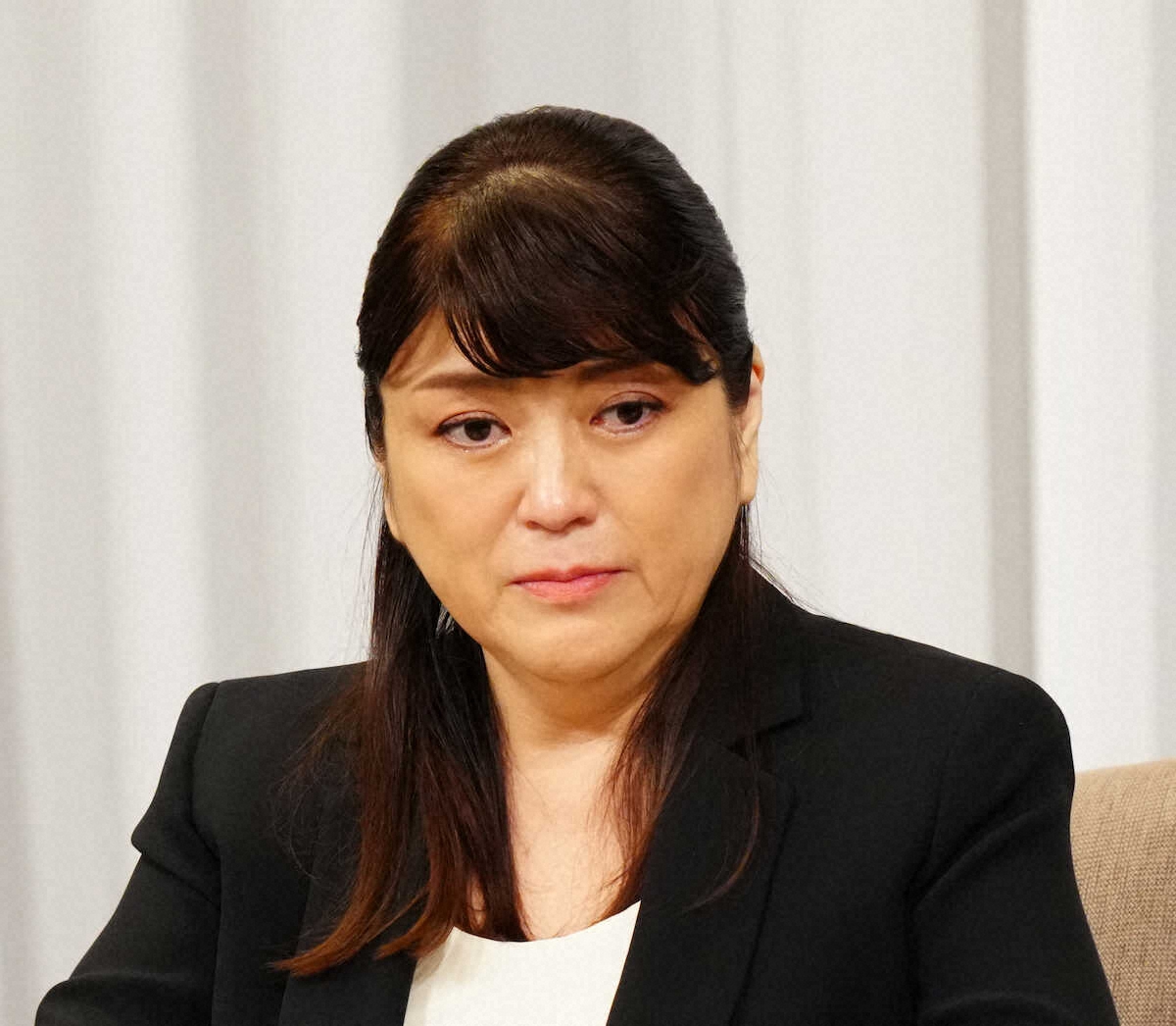 2023年9月、性加害問題に関する謝罪会見に臨む藤島ジュリー景子氏。ステロイド投与後の状態だった時期。