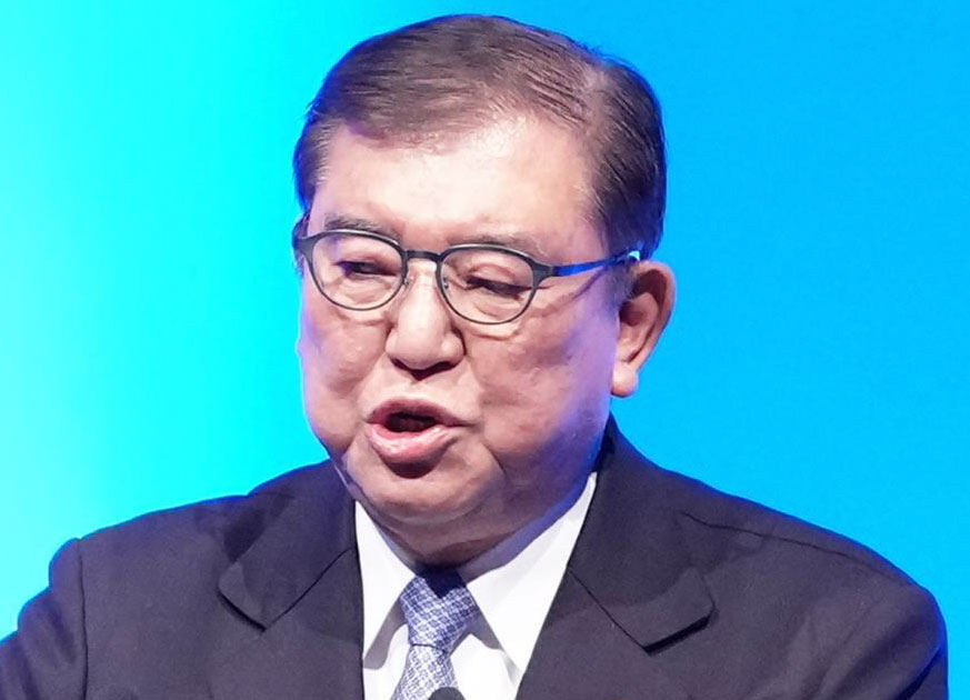 国会党首討論にて税収の使途を巡る質疑で熱弁を振るう石破茂首相