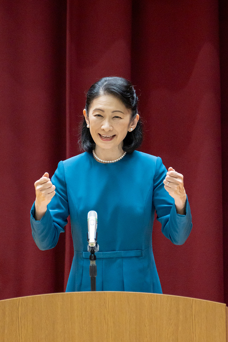 眞子さん出産報道を受け、思い悩む秋篠宮妃紀子さま