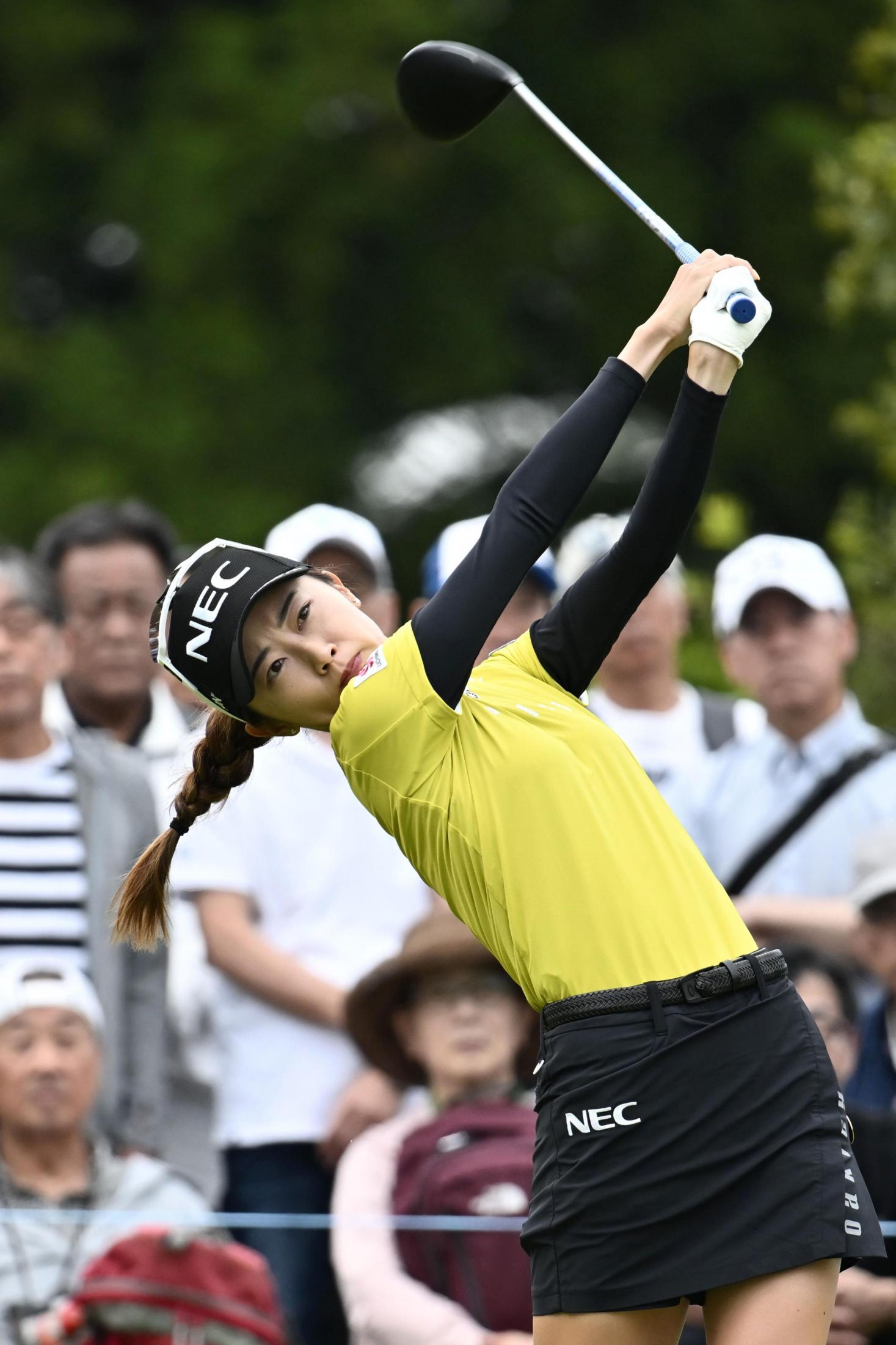 女子ゴルフ、安田祐香ら4人首位 宮里藍サントリー第1日（共同