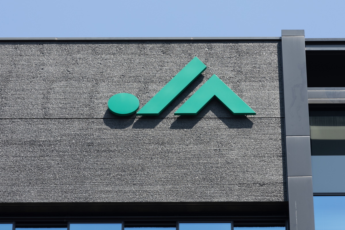 日本の農業協同組合（JA）の将来像と構造改革の必要性を示す画像