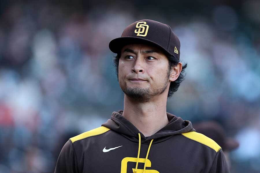 祝！MLB通算100勝！ ダルビッシュの力強さと満開の桜カードの美