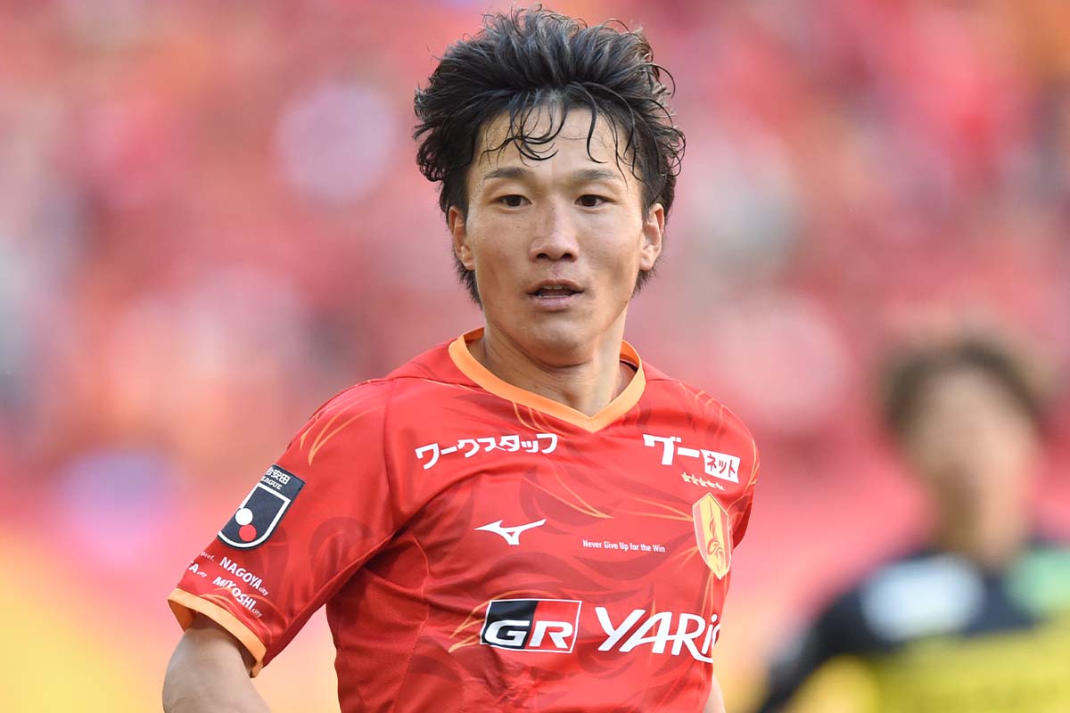 スーパーボレー炸裂！ 名古屋グランパス、稲垣祥のゴールが凄