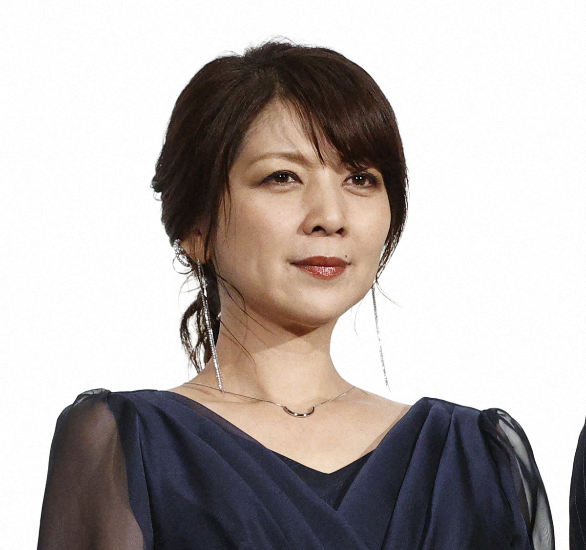 女優の飯島直子の写真
