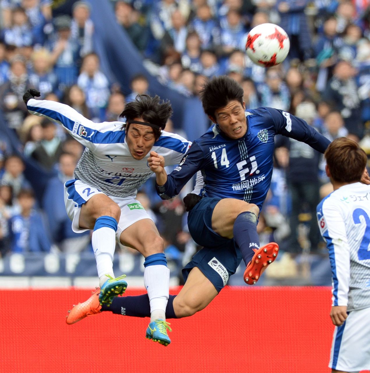DFは現アーセナル冨安健洋が1位「博多の重戦車」が3位 「博多の