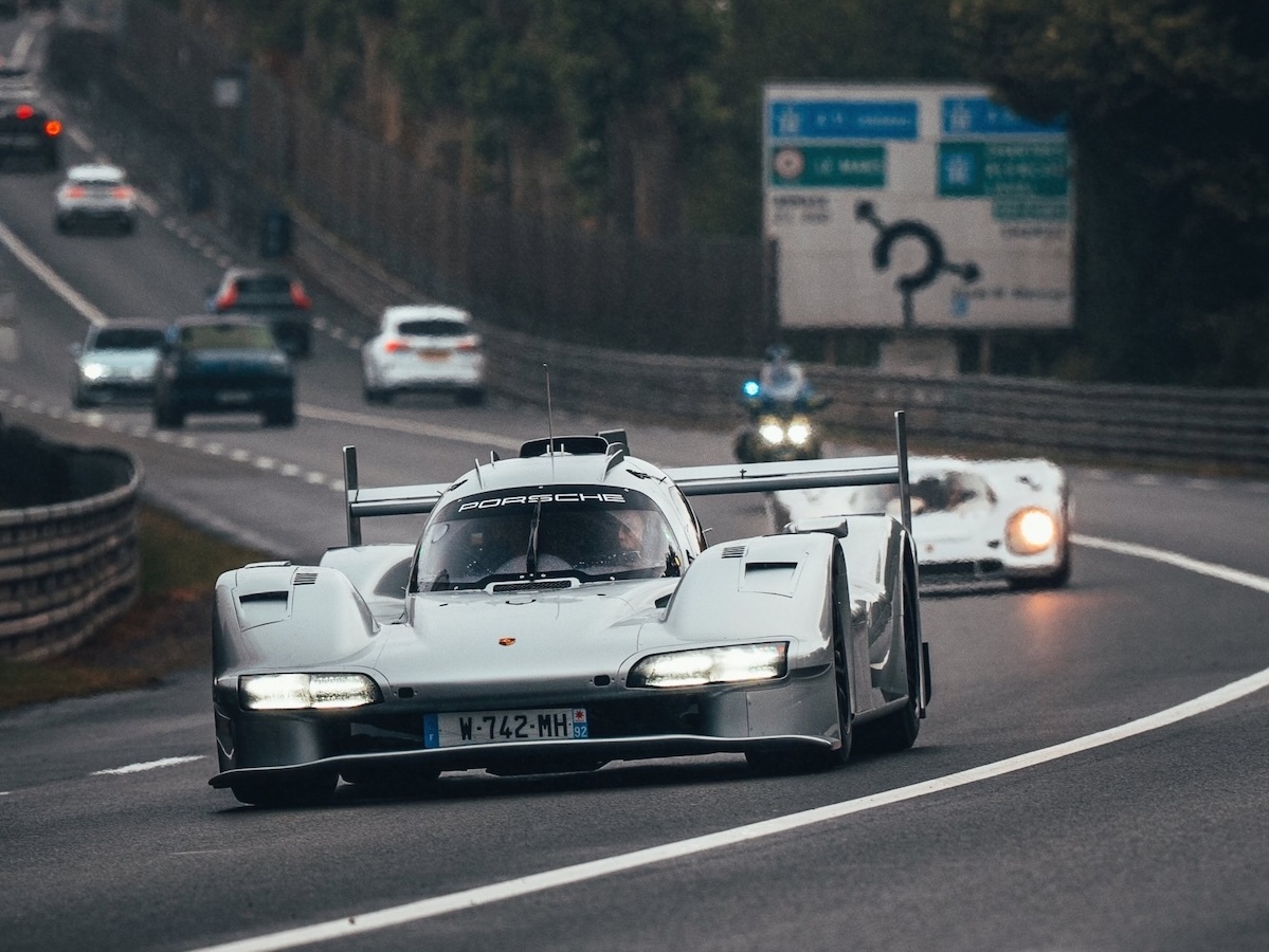 ル・マン参戦マシンが公道を走る ワンオフのポルシェ963RSP登場