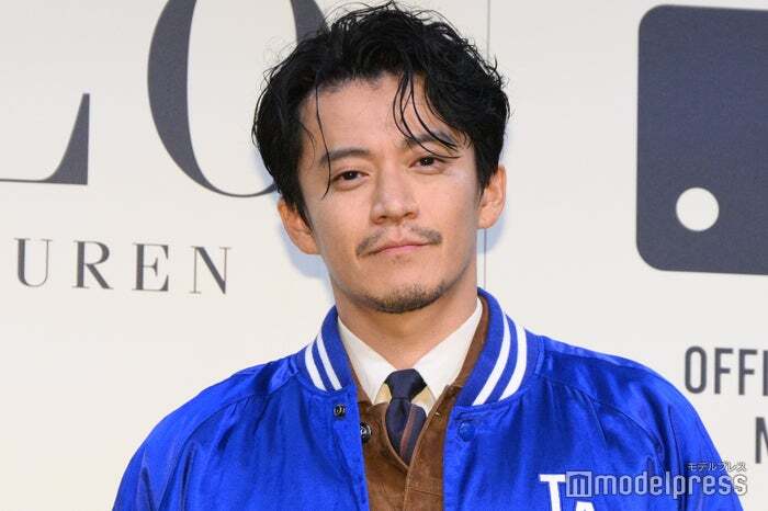 あんぱん撮影現場を訪問した俳優・小栗旬