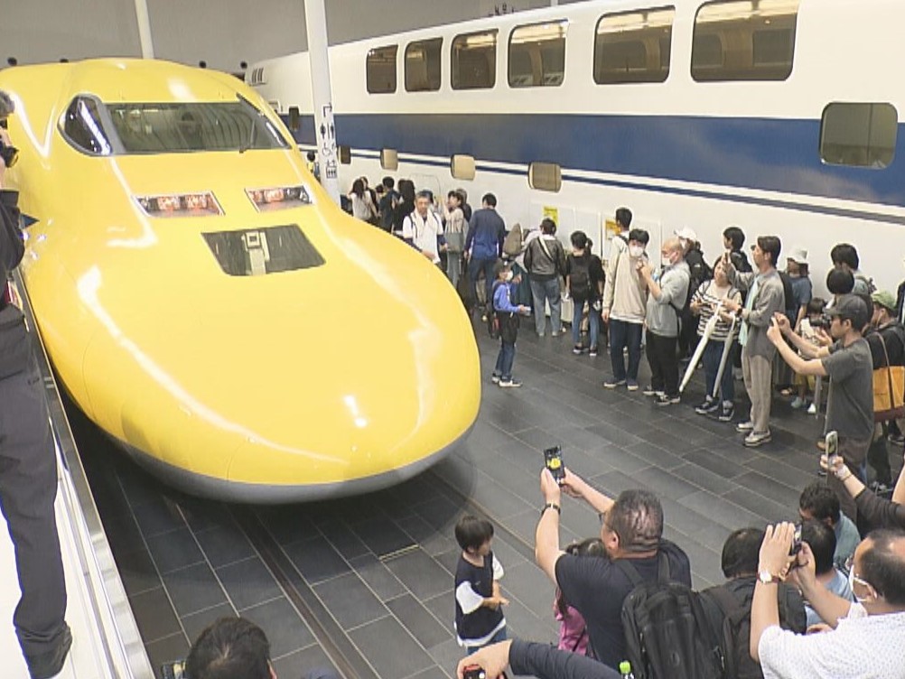 ⭐️鉄道ファン必見❗️非売品❗️令和元年⭐️ドクターイエローT4カレンダー❗️ ⭐️鉄道ファン必見❗️非売品❗️令和元年⭐️ドクターイエロー