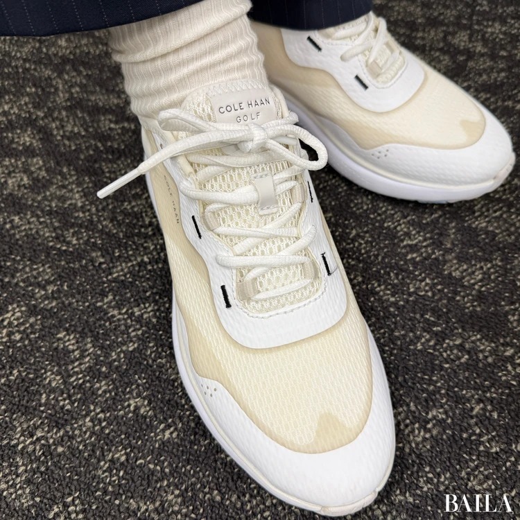 Cole Haan*毎日履ける*最高の履き心地*ロゴ*ホワイト スニーカー 防水仕様で雨の日もOK！コール ハーンの白スニーカー（＠BAILA