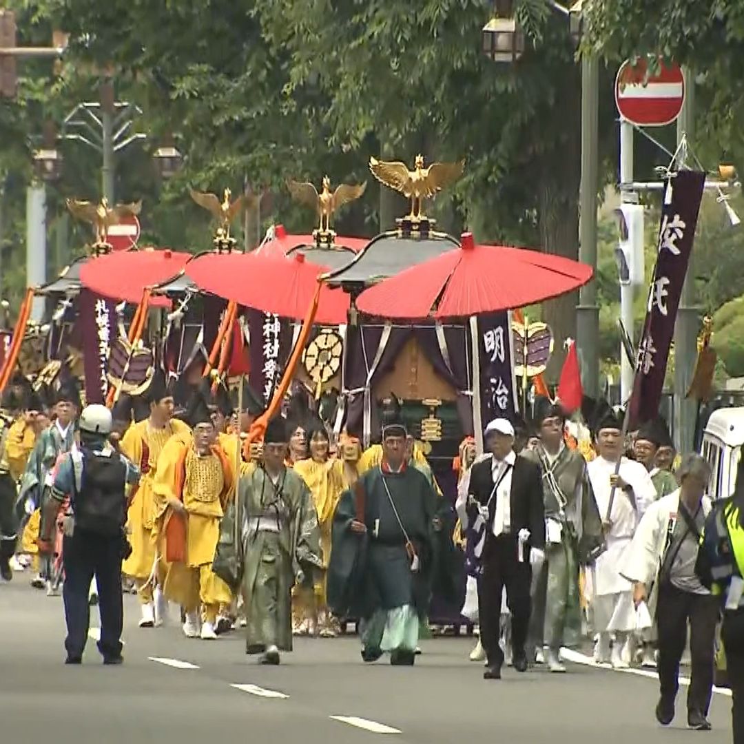 「みこし渡御」1000人以上が華麗に練り歩く…きらびやかな衣装と9つの山車で街を彩る“札幌まつり最終日”〈北海道札幌市〉（北海道ニュースUHB） - Yahoo!ニュース