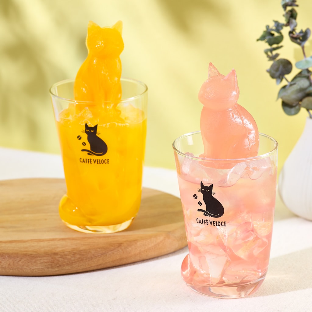 黒ねこ サマーバッグ　カフェ・ベローチェ　ねこ足グラス　ねこ型製氷トレー　猫 カフェ・ベローチェ』ねこちゃんの氷がかわいすぎる…「サマー