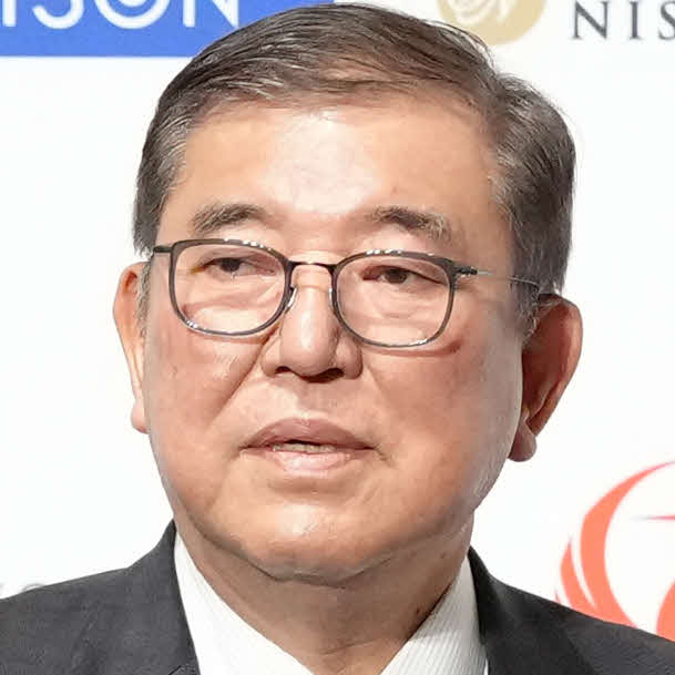 “２万円花柄ワンピ”と対照的…石破首相夫人・佳子さんのサミットファッションに「凄く素敵」