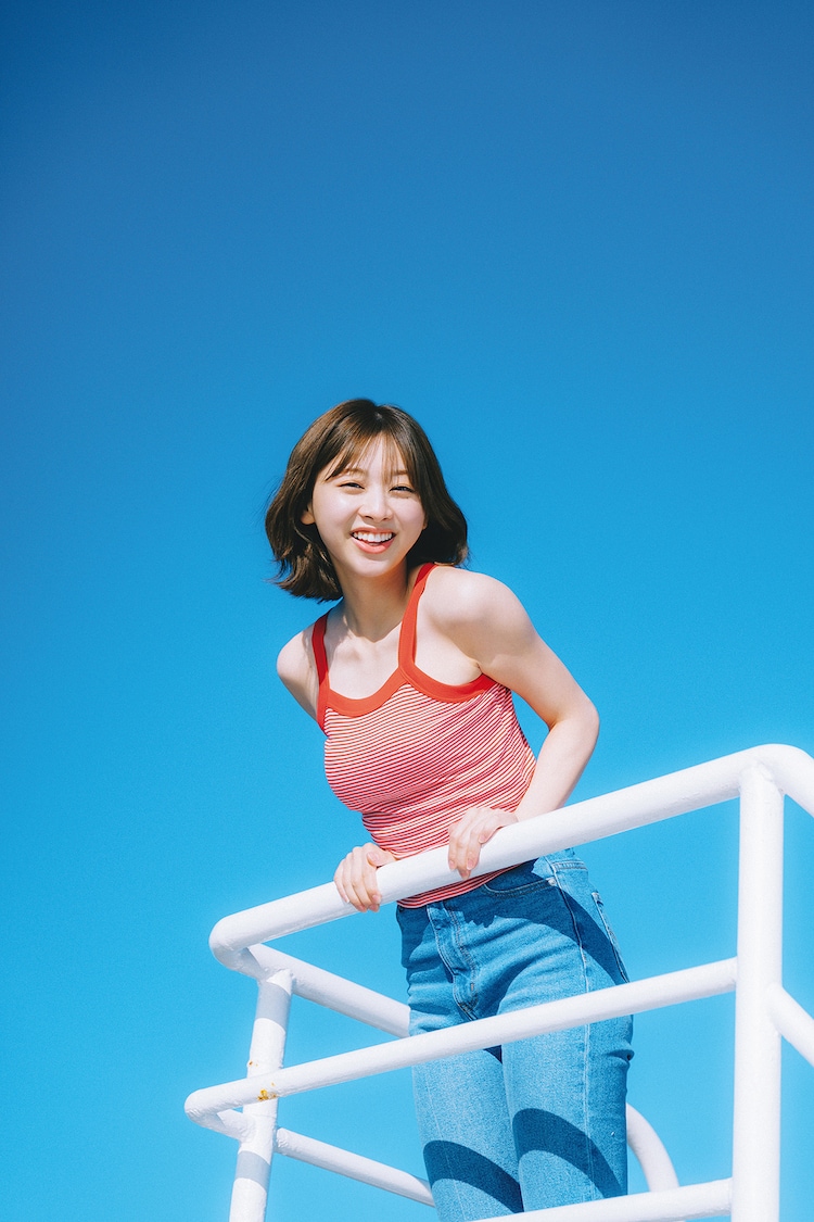 日向坂46 富田 鈴花　直筆 サイン入り　生写真 富田鈴花 直筆 サイン チュウ サンタ 日向坂46 生写真 - メルカリ