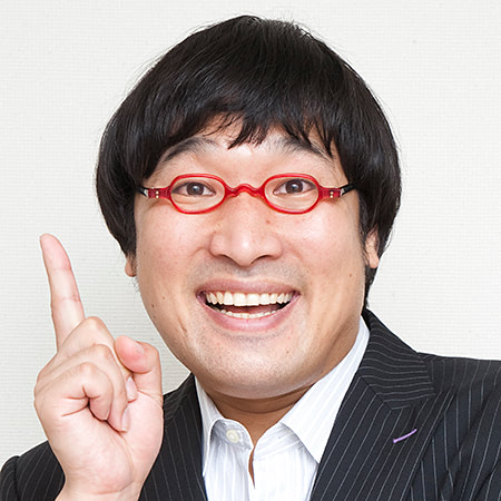 『DayDay.』で小泉農水相に質問する山里亮太さん