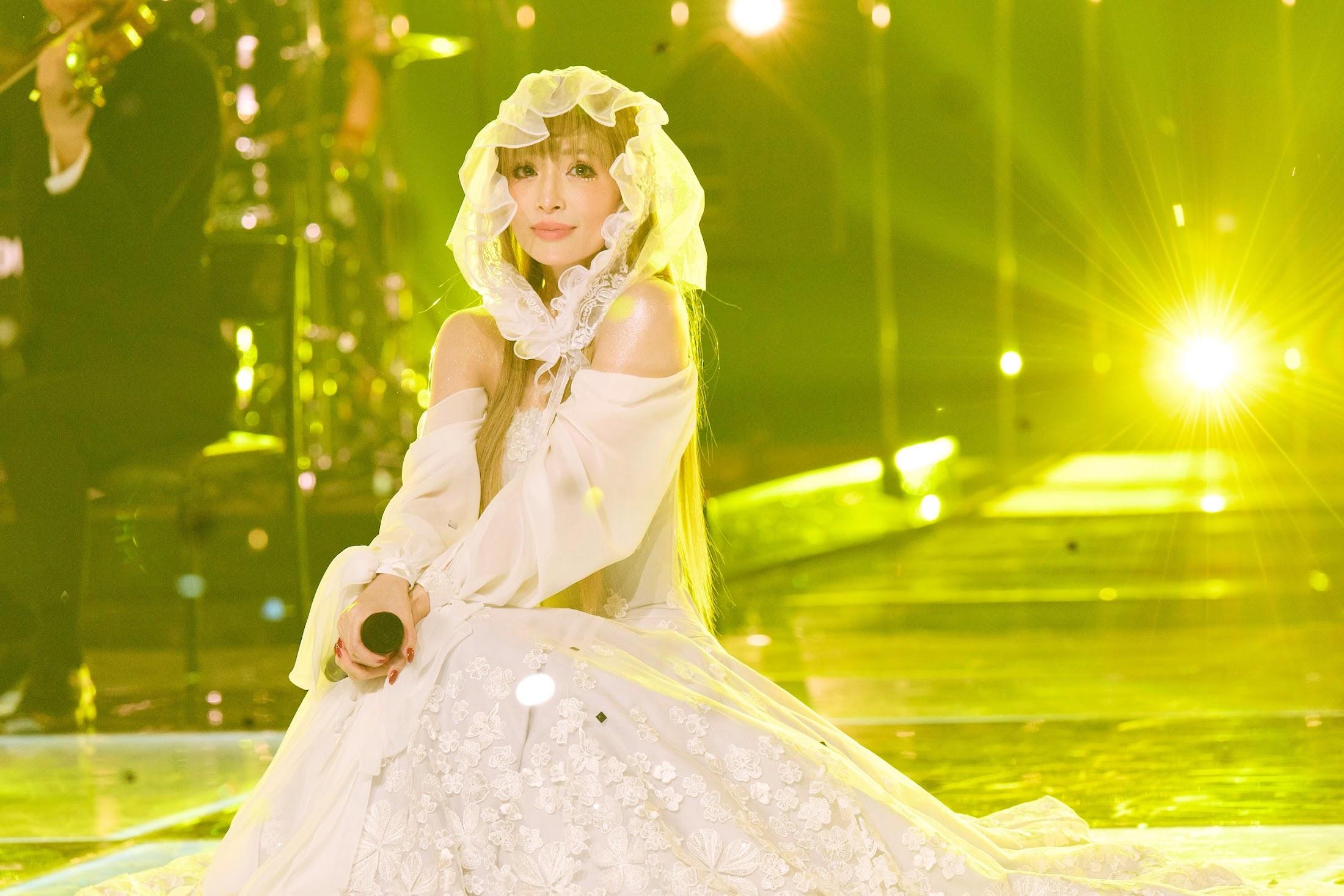 Ayu Mi X 6: Gold : 浜崎あゆみ | HMV&BOOKS online - AVCD-23551