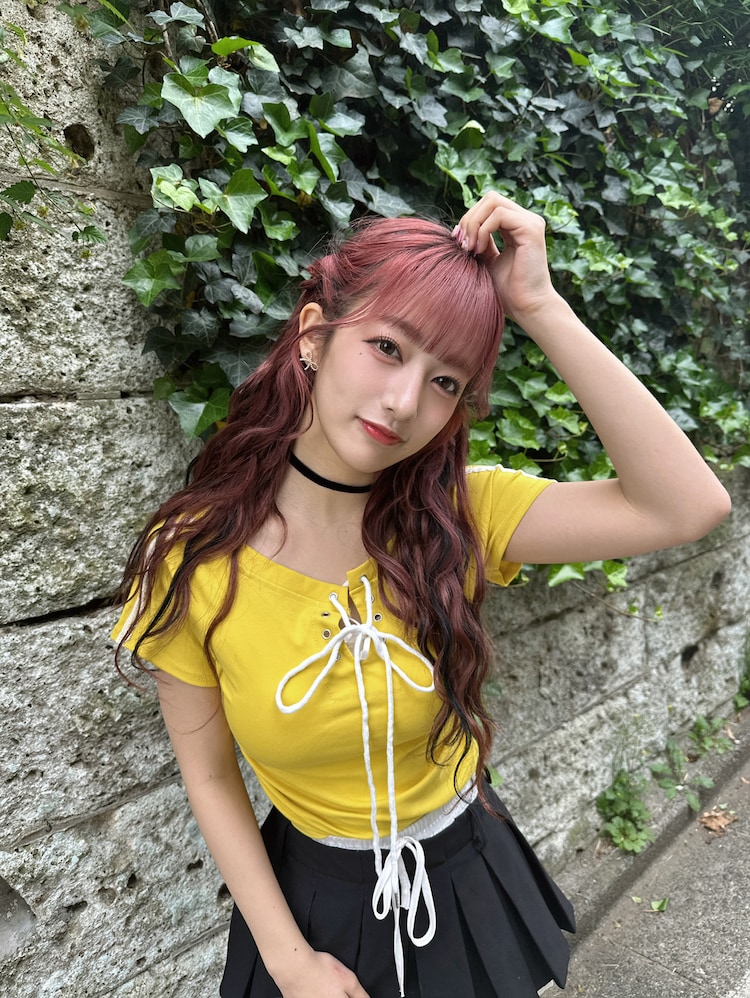 私立恵比寿中学・桜木心菜、韓国通販サイト「SONA」でセレクト