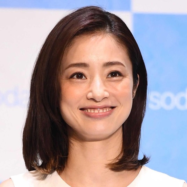 新入荷 えっ？上戸彩？？」「わからなかった」3児の母39歳女優、飾ら K-POP・アジア