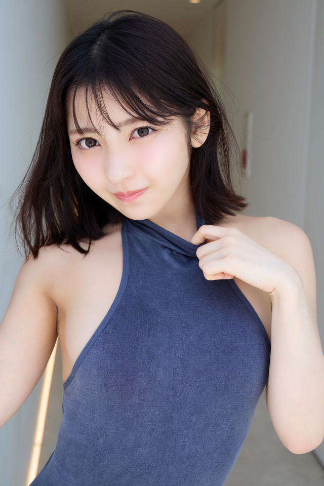 十味が週刊ヤングジャンプ表紙でグラビアを披露