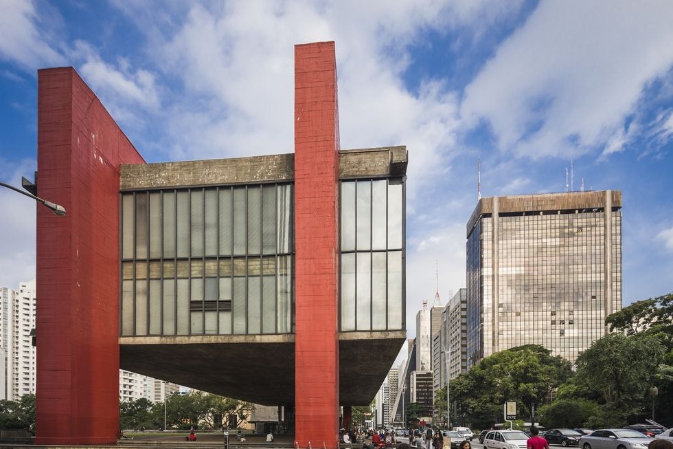 ブラジルの超絶美しい建物3選】サンバやボサ・ノバだけじゃない