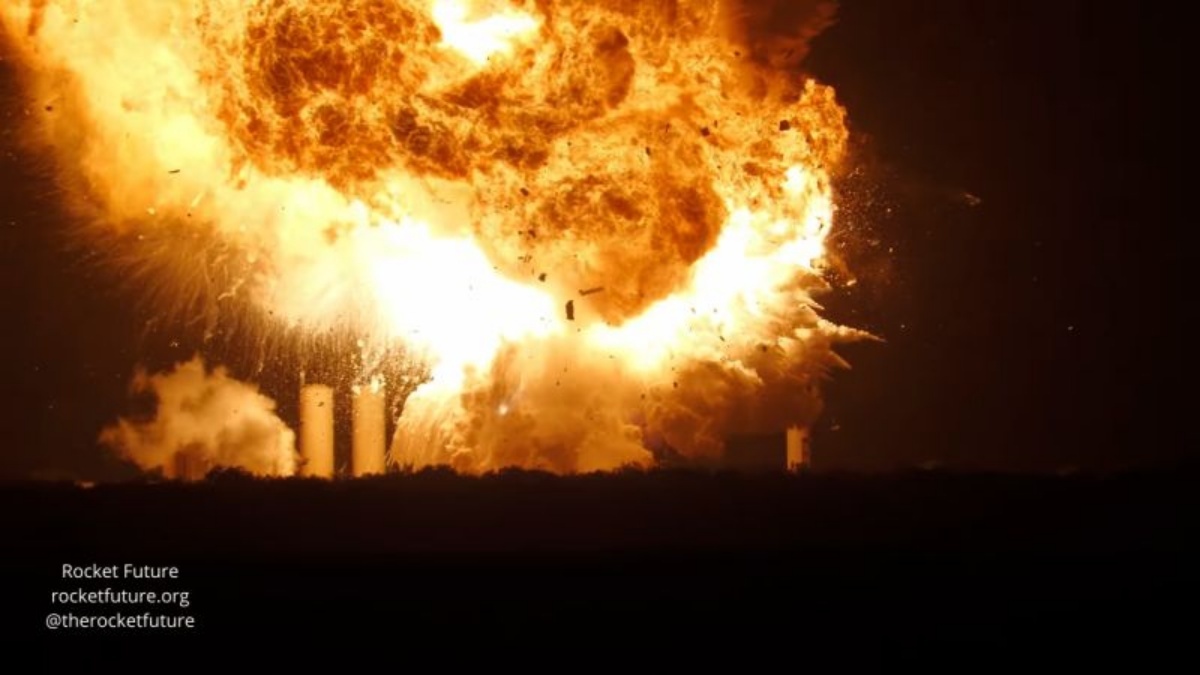 スペースＸのスターシップ地上試験中の爆発炎上
