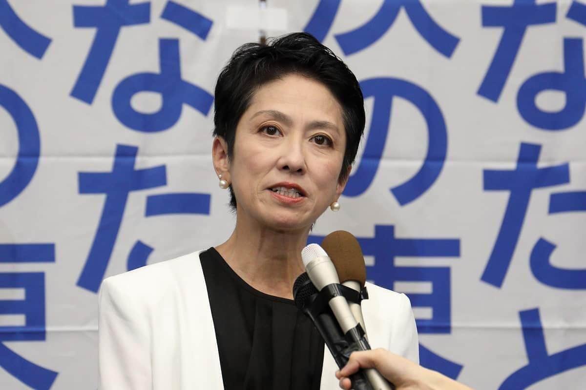 2024年の東京都知事選に出馬し、街頭で演説する蓮舫氏