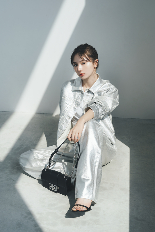 ゆうこ　アルマーニ A|X ARMANI EXCHANGE】 時代を超えて自由を纏う、”現代版