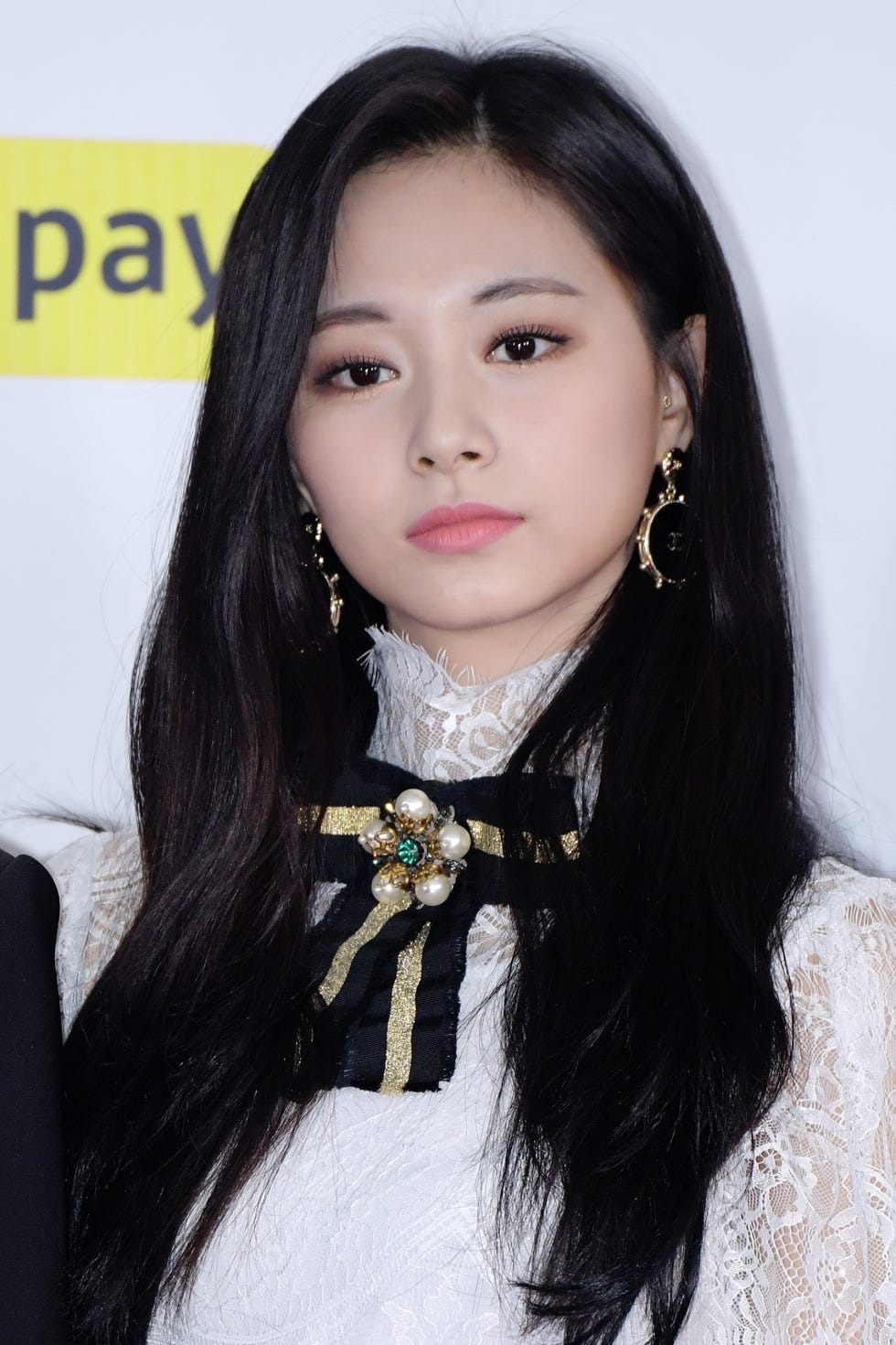 TZUYU(TWICE)登場！ 11/20発売『ハーパーズバザー』 ツウィは
