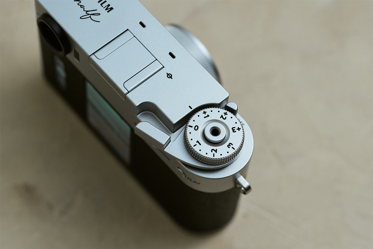 FUJIFILM X-HALF シルバー 新品未使用 富士フイルム X half (FUJIFILM X-HF1) シルバー 中古