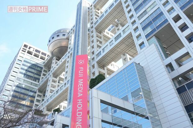 東京・台場にあるフジテレビ本社ビル。新人アナウンサーが活躍する局の社屋。