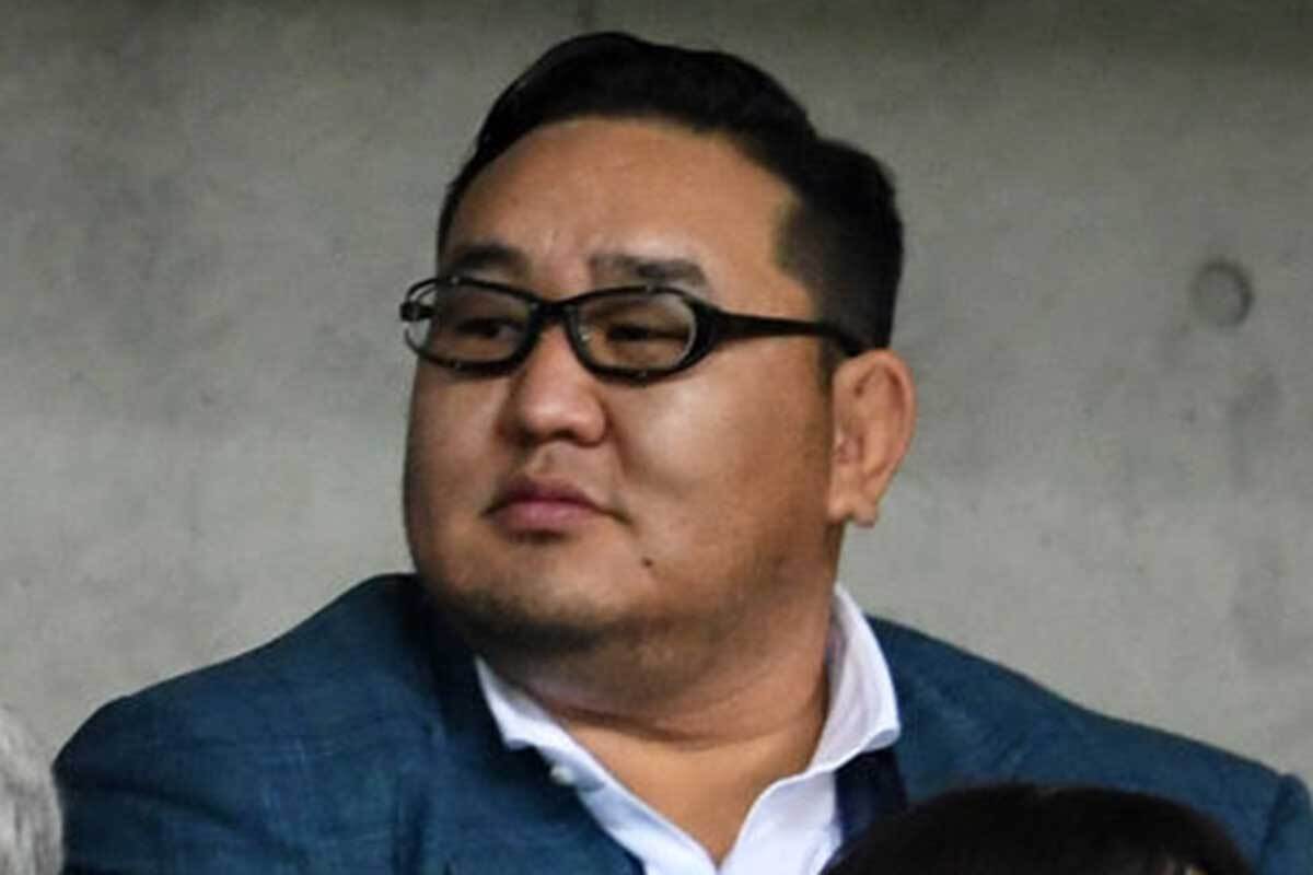 朝青龍、一緒に写った人物に相撲ファン感涙「涙出そう」「横綱の