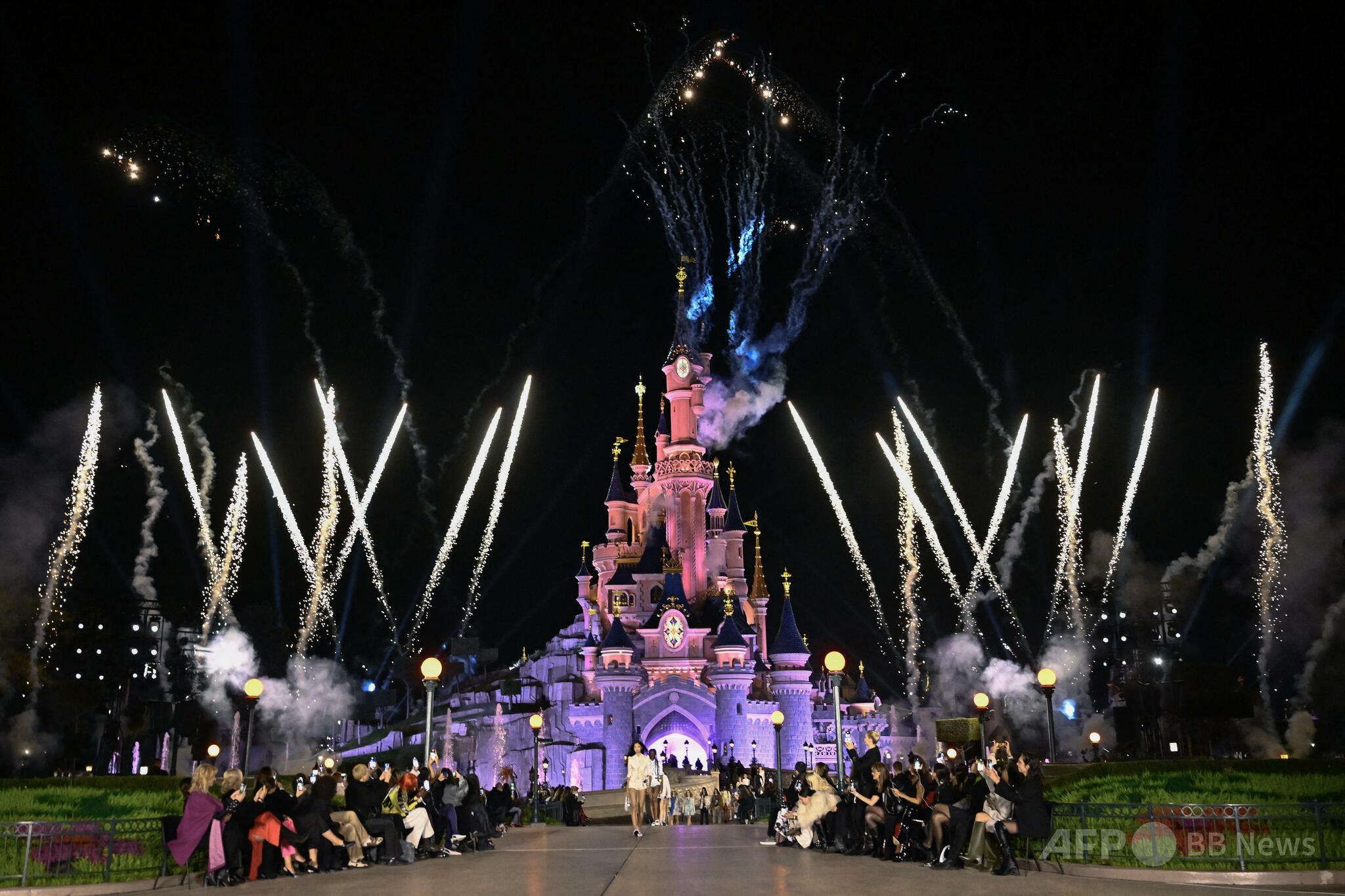 パリ郊外にあるディズニーランド・パリ（資料写真：別のイベント時の様子）