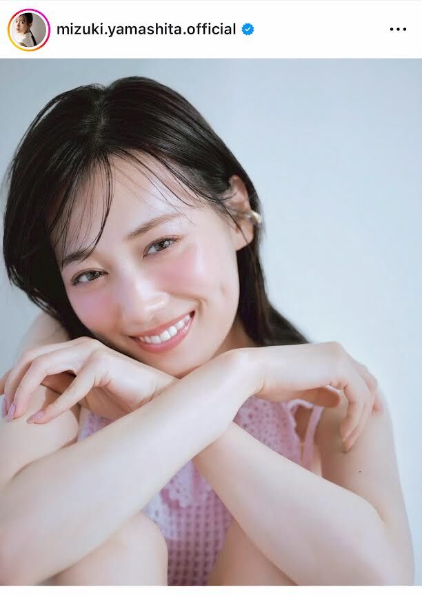 最大15%OFFクーポン 肌トゥルトゥルすぎるやろ」山下美月、透明感スゴ！！モデル アイドル