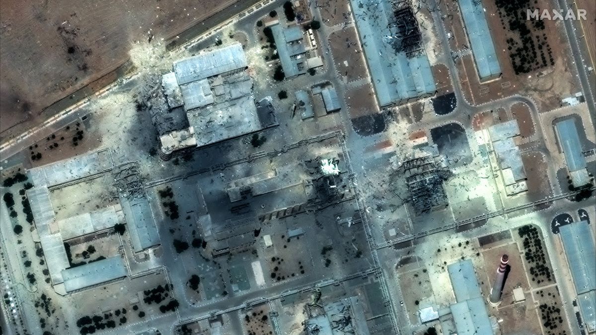 イスファハン核施設、米空爆後に撮影された衛星画像