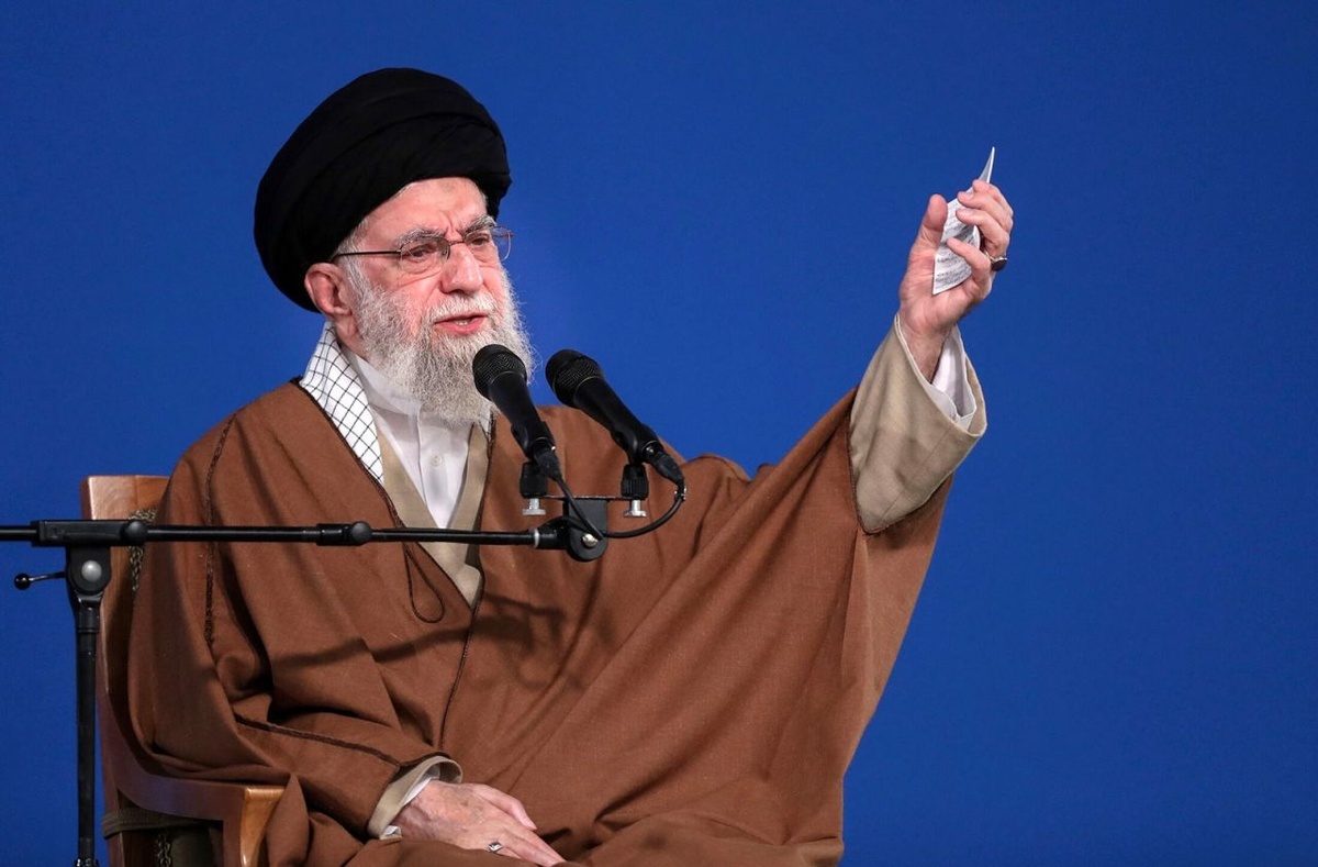 イラン最高指導者ハメネイ師がテヘランで演説する様子（2025年3月撮影）