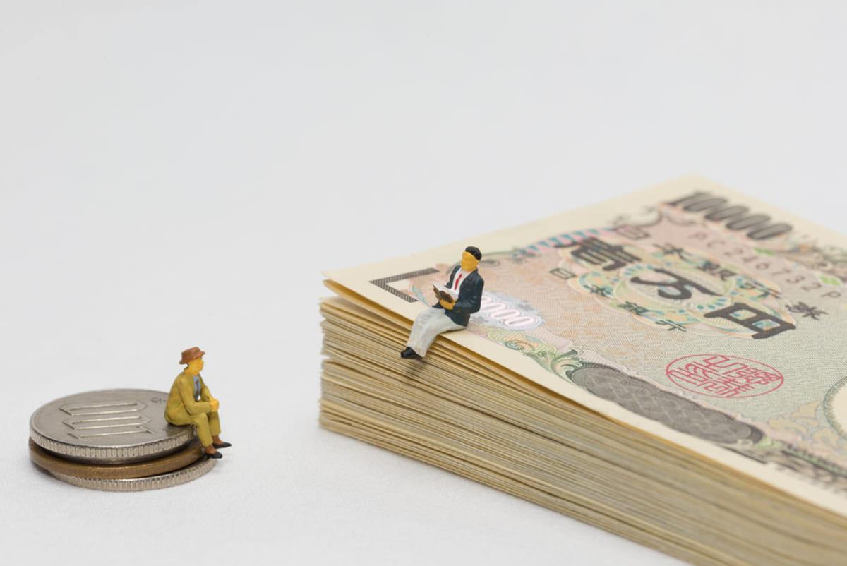 30代、企業規模別の年収差を示すイメージ図
