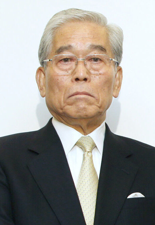 日枝久氏 フジサンケイグループ代表時代名刺 日枝久氏 フジサンケイグループ代表時代名刺 そういうご批判も