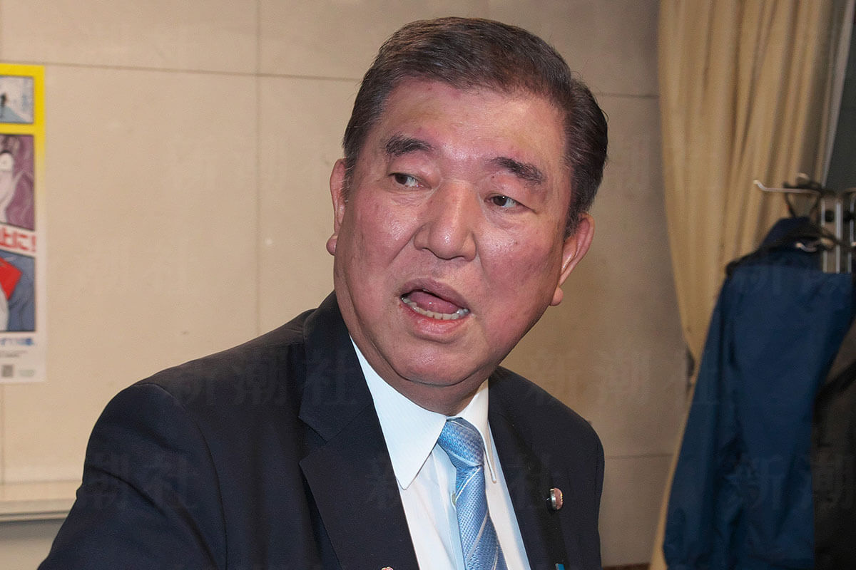 都議選惨敗の自民党、参院選へ「背水の陣」：石破政権は支持基盤崩壊の危機か