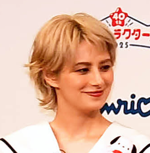 「Nスタ」卒業ホラン千秋がらりイメチェン　ブルーグレーのヘア披露「自由を楽しんでおります」