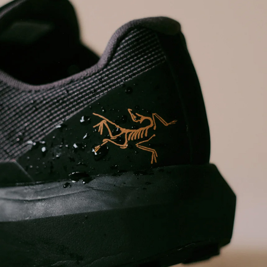 Arc’teryx スニーカー 防水 防風 通気性 軽量 アウトドア ロゴ KONSEAL TECHNICAL APPROOACH SHOES – アークテリクス公式