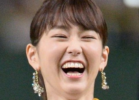 「こんな可愛い人いる？」人気俳優との電撃婚から7年…1児のママ・35歳女優の最新ショットに衝撃「この美しさと華奢さは異次元」