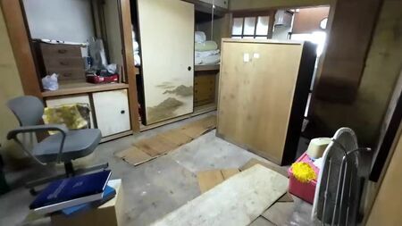 台風で水浸しになり腐敗した実家の畳