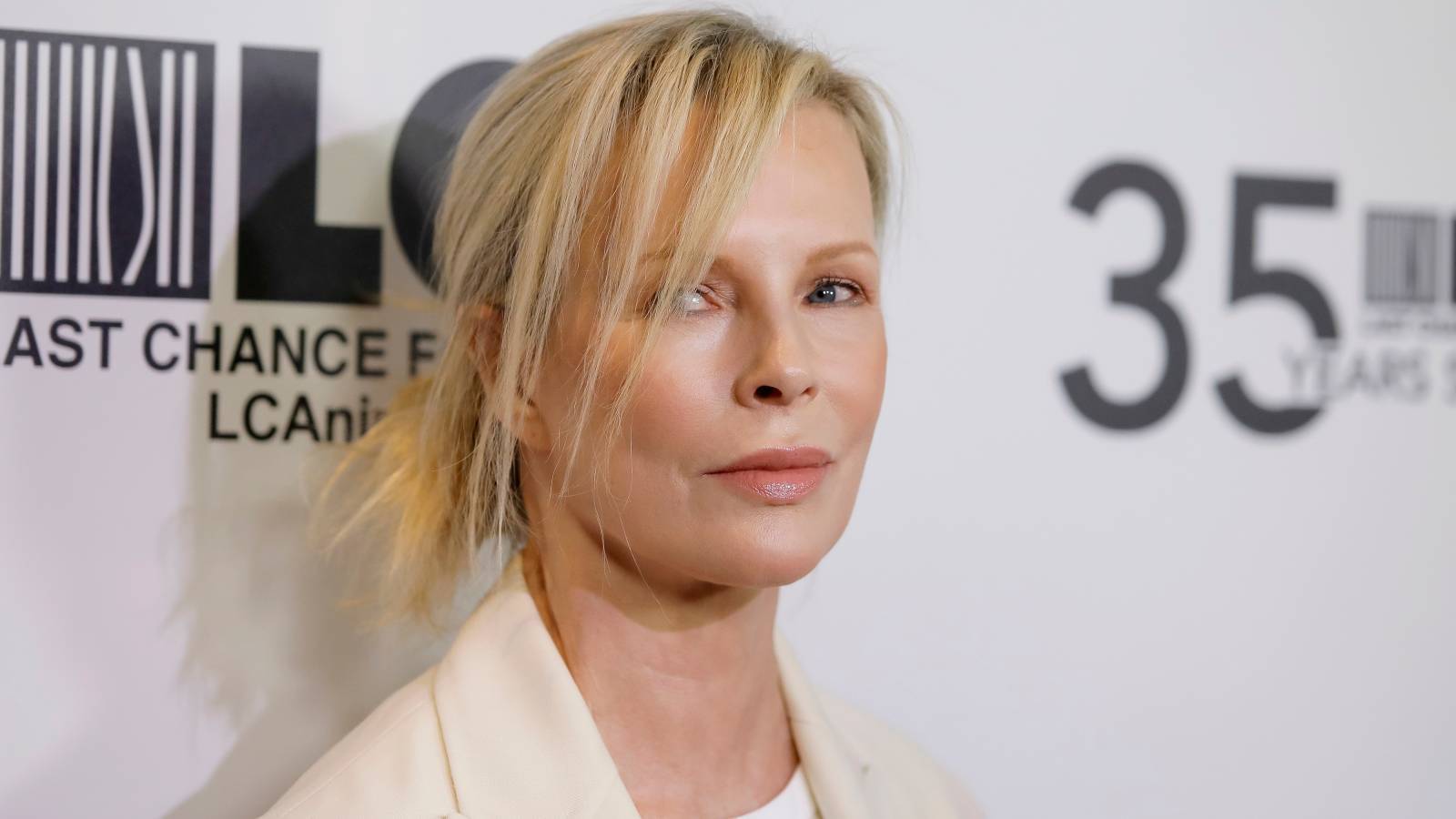 80年代を彩った女優キム・ベイシンガー（71歳）が“美しさ”を守る