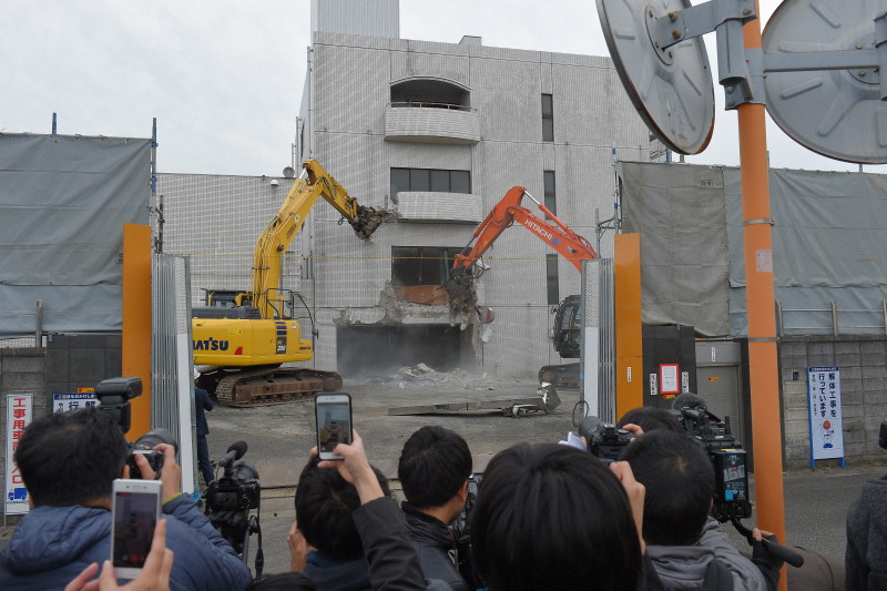 福岡県警の頂上作戦後、解体が進められた工藤会本部事務所跡地（北九州市）