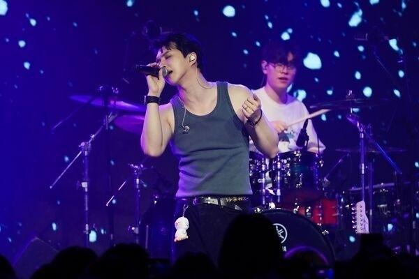 VIXXケン、初の全席スタンディング単独コンサートが大成功