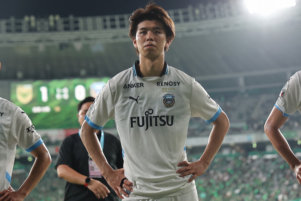 トッテナム公式タオルマフラー　高井幸大移籍で注目！現地スタジアム購入 FotoJet (7).jpg