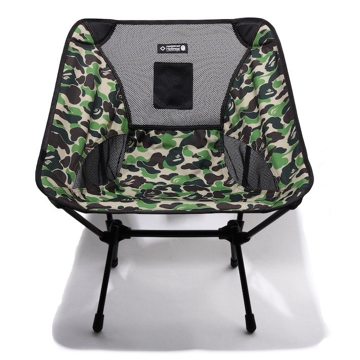 大自然にマッチどころか迷彩でカモフラージュ!? A BATHING APE