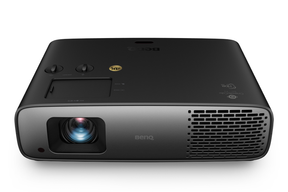 BENQ 4K プロジェクター 本体 BenQ、3300ANSIルーメンの4Kゲーミングプロジェクター「X3100i