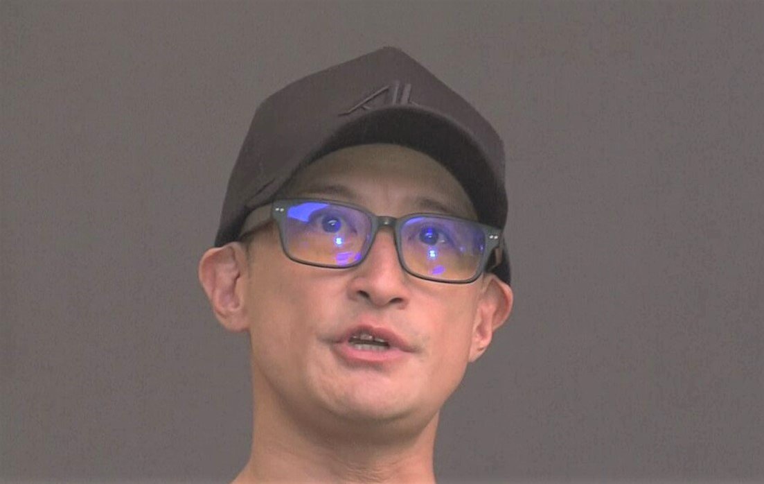 松岡昌宏氏が報道陣の前で行った会見の様子 (TOKIO解散・国分太一氏問題関連)