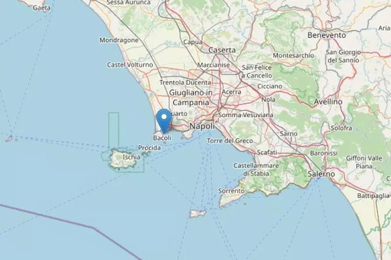 イタリア・ナポリ付近で４０年ぶりに最大地震発生…住民ら避難